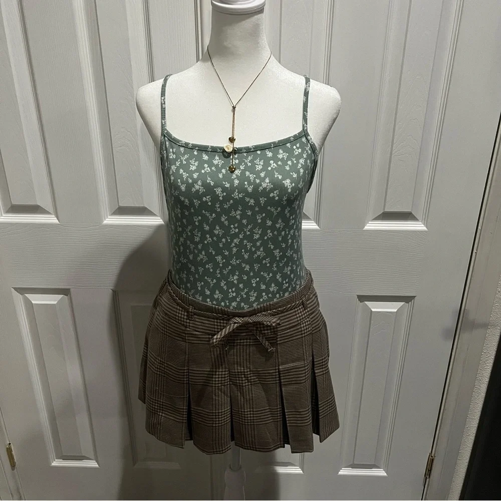 See You Monday Sage‎ Green Floral Ribbed Cami Tank Top Rose Detail Large Y2K